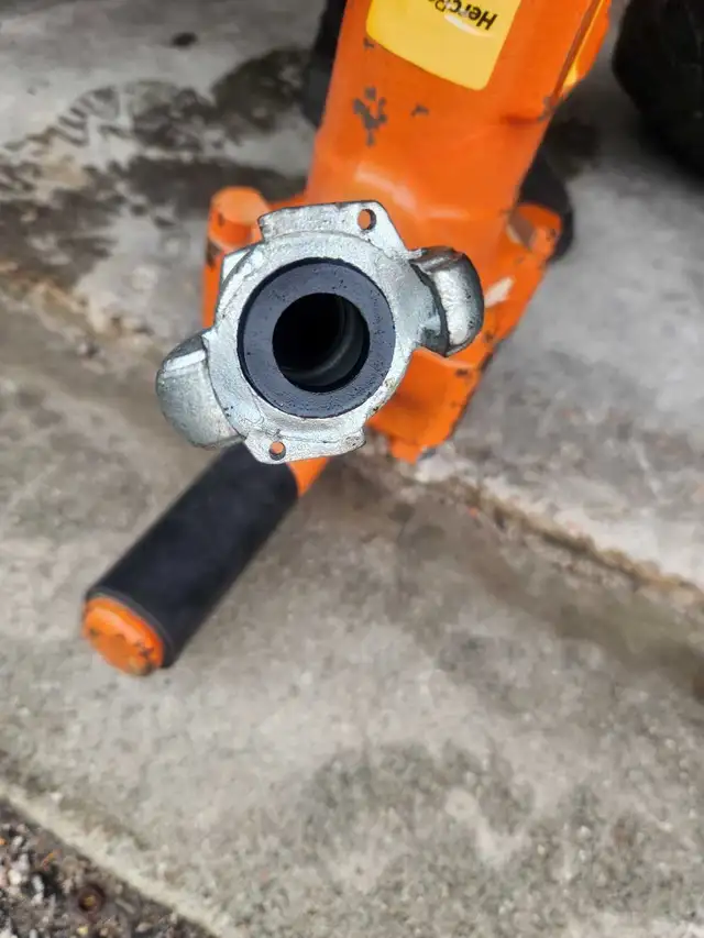 APT pneumatic Concrete Breakr - Photo 7
