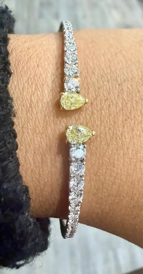 18karat 5.00CTW Gold Natural Fancy Diamond Bangle - Photo 2