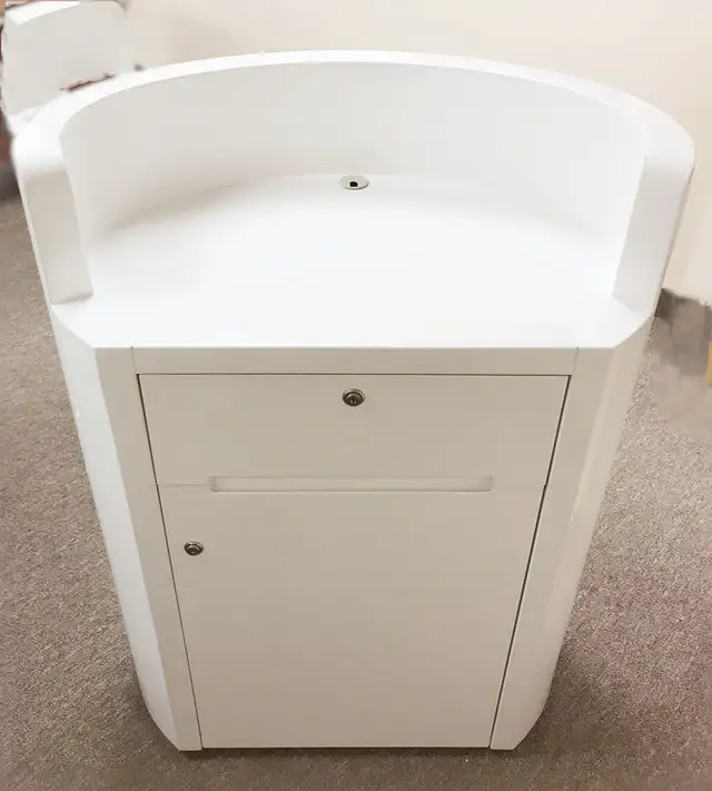 High Gloss Reception Desks - Photo 8
