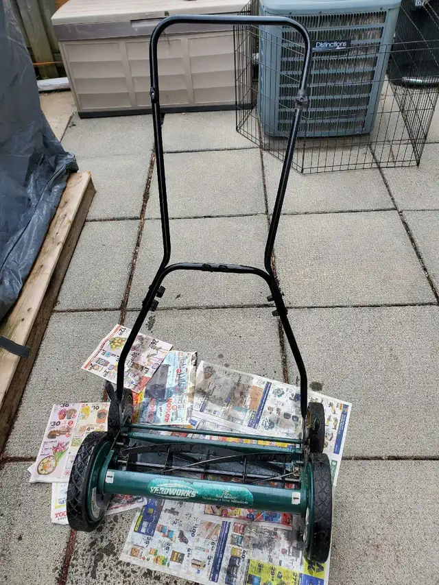 Yardworks push lawn mower