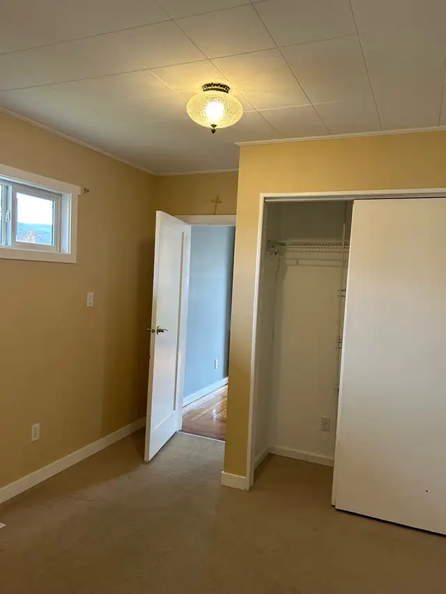 Charming Easthill house for rent - Photo 5