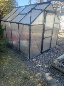 Mini Greenhouse