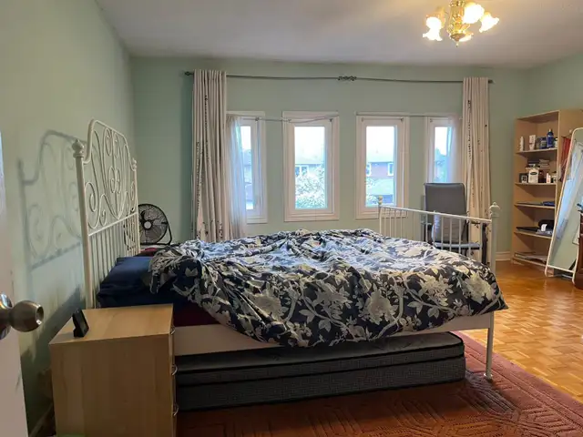 Private room for rent in Mississauga