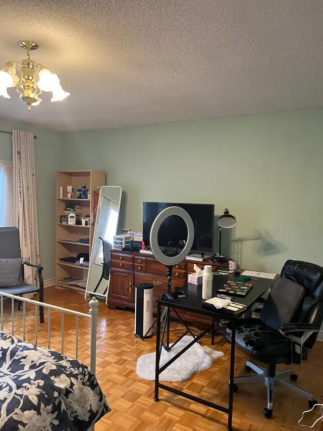 Private room for rent in Mississauga - Photo 6