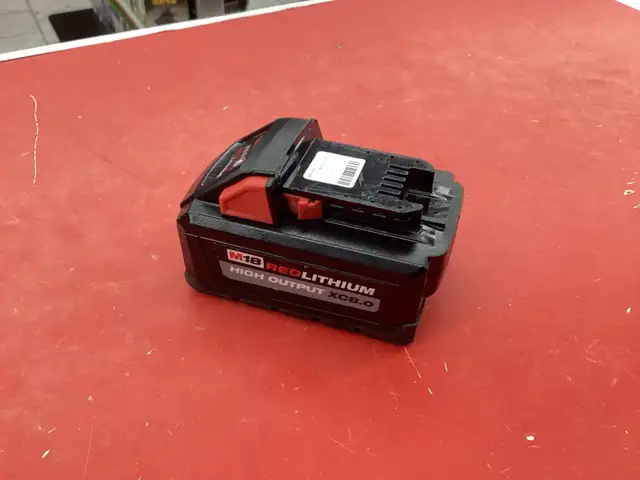 batterie Milwaukee m18 8ah - Photo 2
