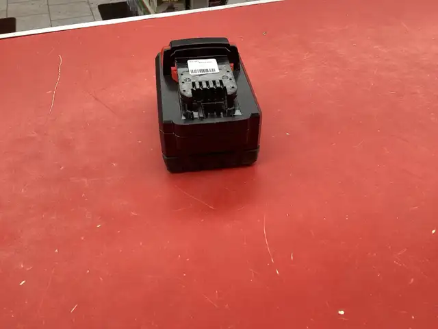 batterie Milwaukee m18 8ah - Photo 3