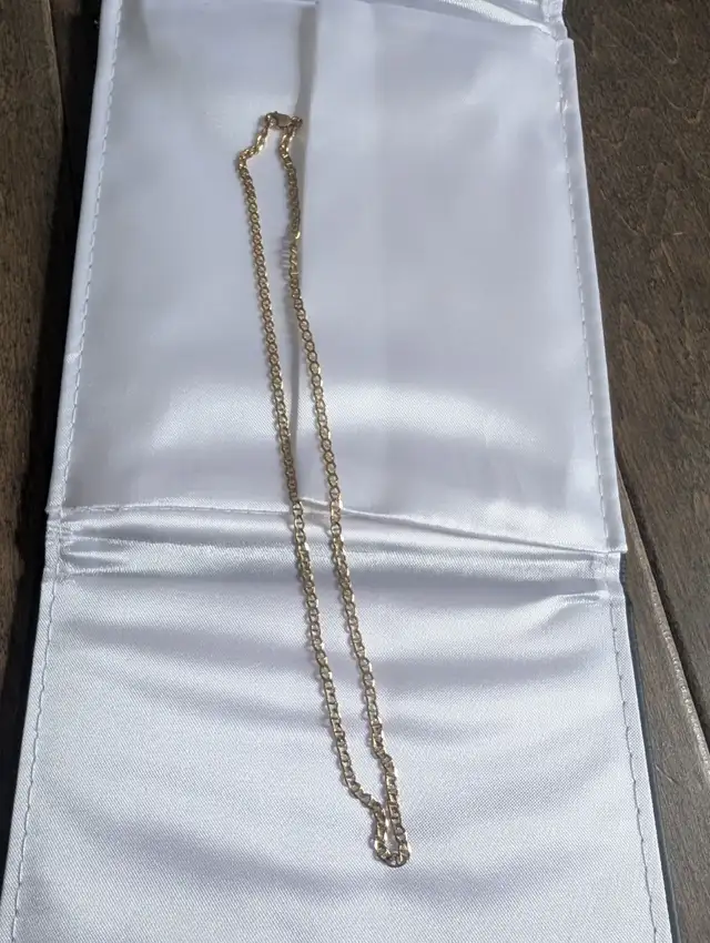 Brand New 10K Yellow Gold 16" Necklace For Sale - Photo 2