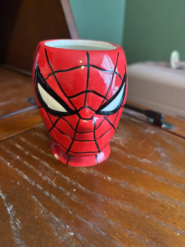 Spiderman Holder