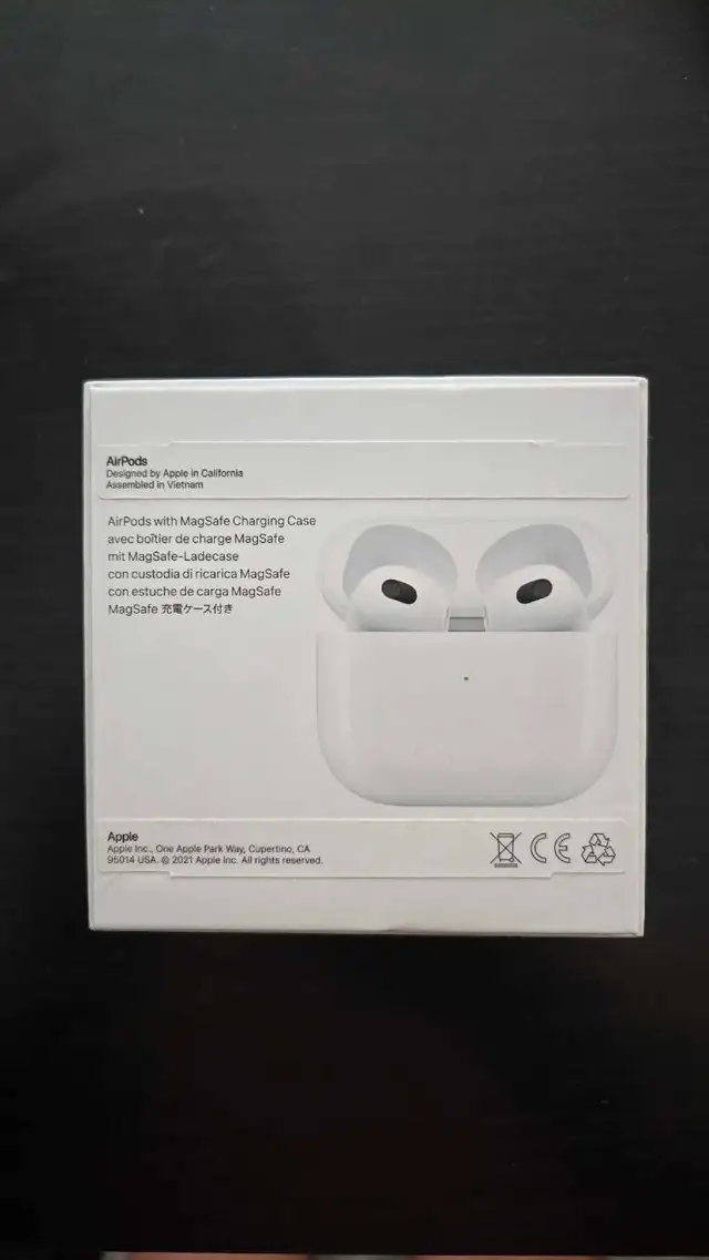 Airpods 3 with box