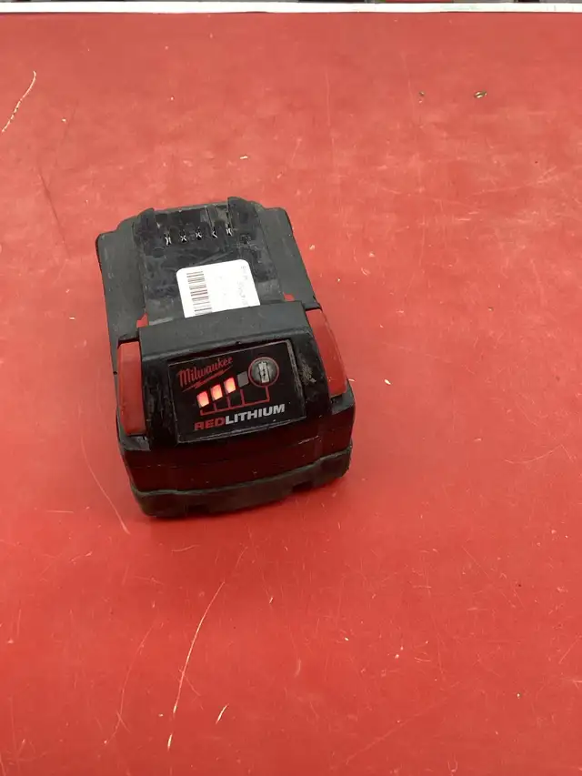 batterie Milwaukee m18 5ah - Photo 2