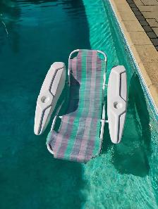 Floating lounge chair