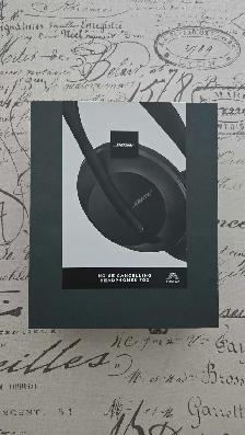 Bose Headphones 700