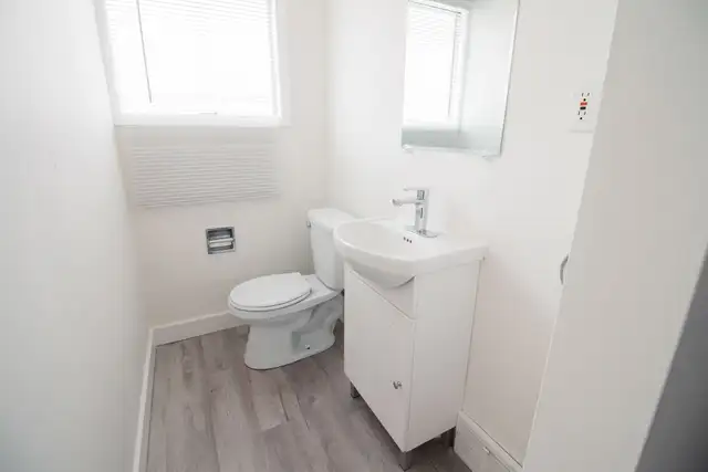 32 Hughes Ave, Welland - All Inclusive 1 Bed Unit - Photo 8
