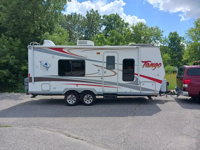 Travel Trailer FOR SALE
