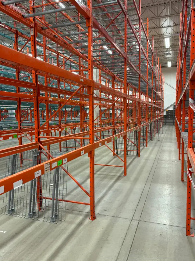 Used pallet rack from PalletRacking.ca - 905-506-7225 - Photo 2
