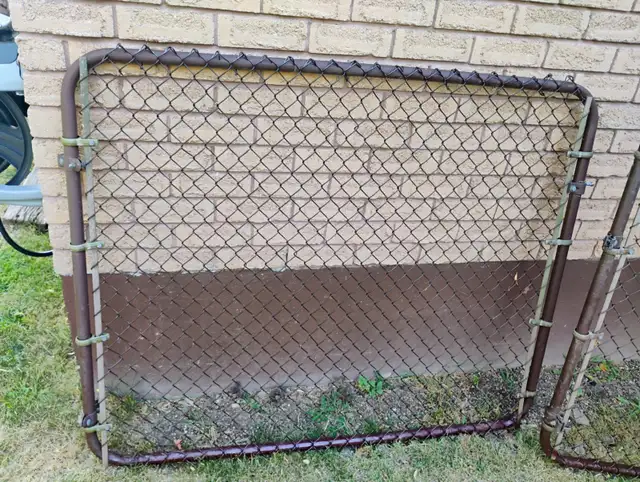 4 ft. H X 5 ft. W chain link gate