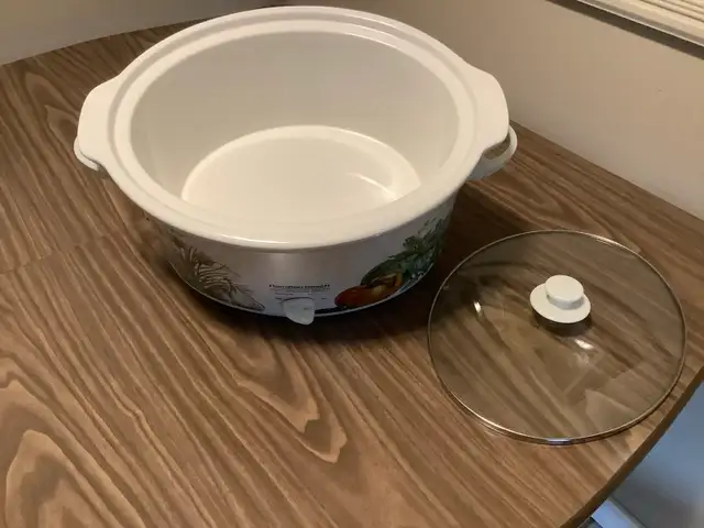 slow cooker/ crockpot - Photo 2