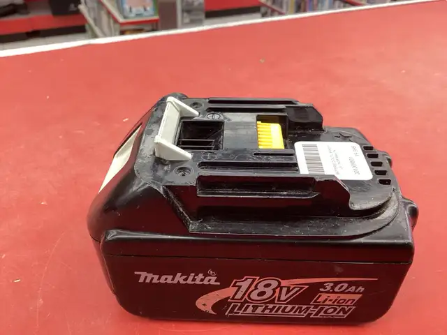 batterie Makita 18v 3ah - Photo 3