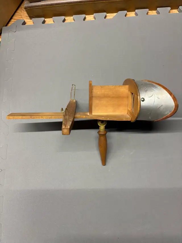 Antique Stereoscope   Slides