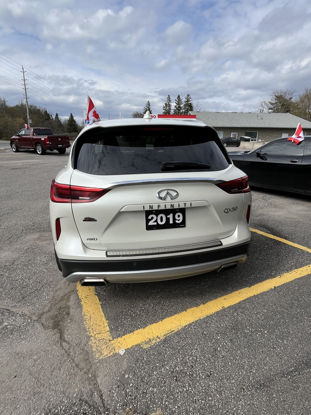 2019 Infiniti QX50 LUXE ALL WHEEL DRIVE 2.0 LTR 4 CYL. WARRANTY - Photo 4