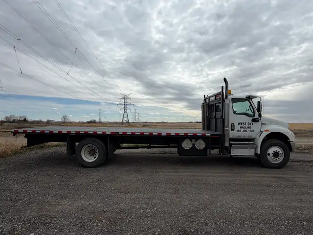 Flat Deck Hotshot Delivery Service - Photo 2