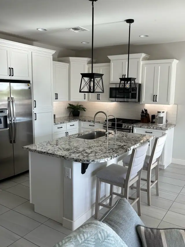 Cabinet Handles - Photo 9