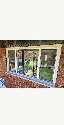 Triple picture window unit used good condition