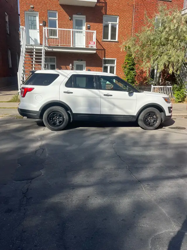 2018 Ford Explorer Police Intercepter VUS AWD 7 places 199000Km - Photo 4