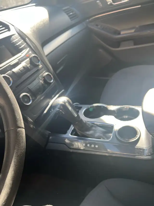 2018 Ford Explorer Police Intercepter VUS AWD 7 places 199000Km - Photo 5