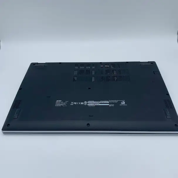 Acer Aspire 1 Laptop with charger - Photo 3