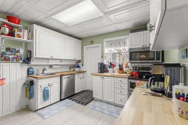 3bdr 1248sqft home offering a blend of character & functionality - Photo 5