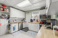 3bdr 1248sqft home offering a blend of character & functionality - Photo 5