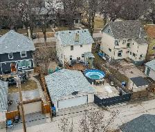 3bdr 1248sqft home offering a blend of character & functionality - Photo 10