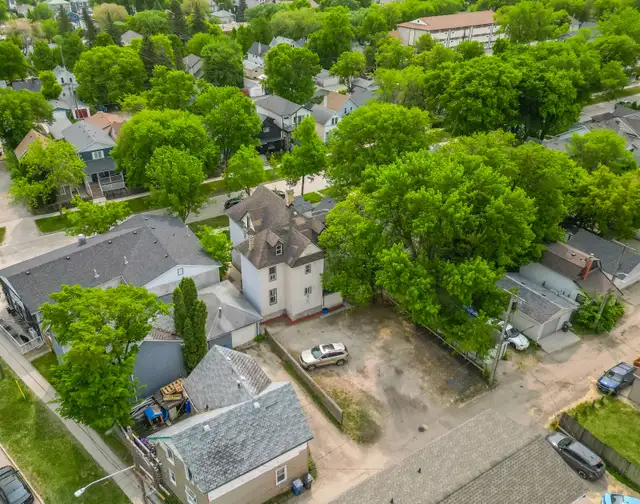 High Cash-Flowing 6-Plex in the Heart of St. Boniface! - Photo 3