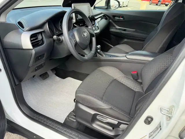 2022 Toyota C-HR LE WINTER TIRES ALSO INCLUDED - Photo 14