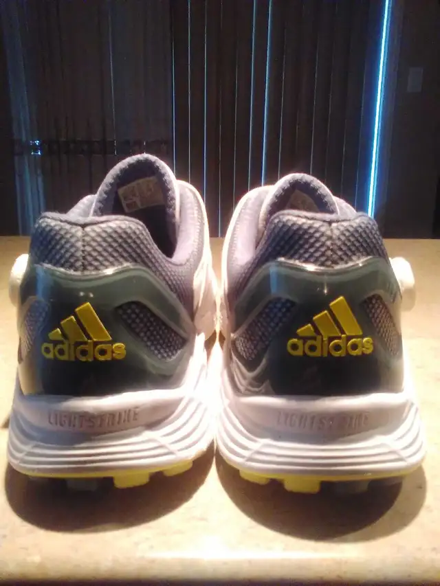 Souliers golf pour homme Adidas Boa Lighstrike grandeur 10 1/2 - Photo 2