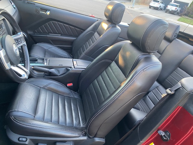 2014 Mustang GT Convertible - Photo 4