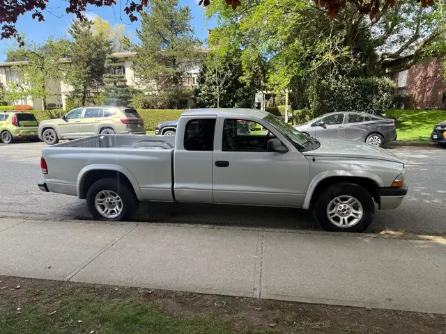2005 Dodge Dakota SXT