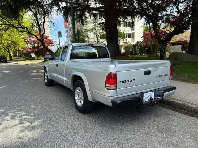 2005 Dodge Dakota SXT - Photo 6