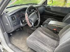 2005 Dodge Dakota SXT - Photo 7