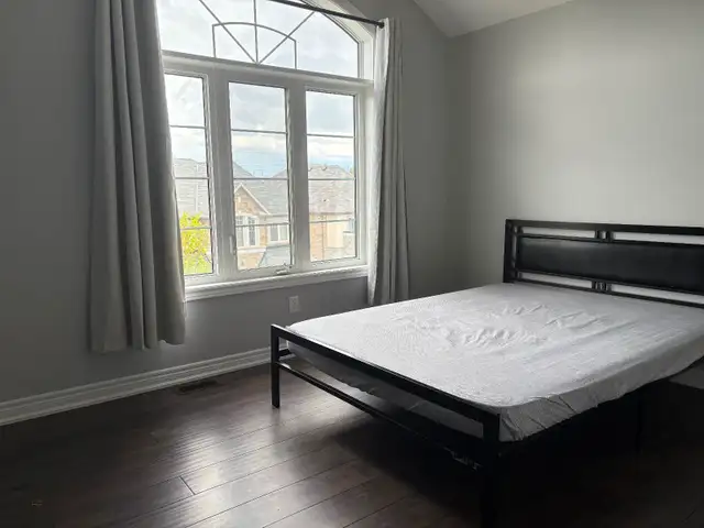 Private room for rent (Upper level)