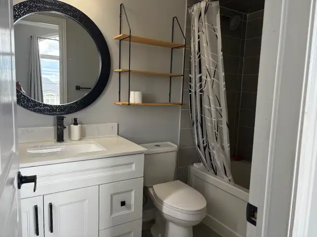 Private room for rent (Upper level) - Photo 4