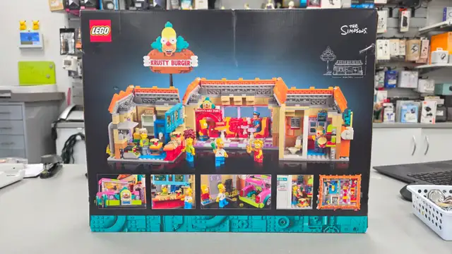 LEGO Krusty Burger 10352 - BRAND NEW - Photo 2