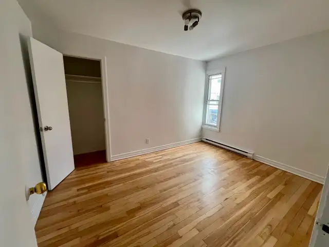 Grand appartement 4 1/2 proche du métro Fabre (1 MOIS GRATUIT)