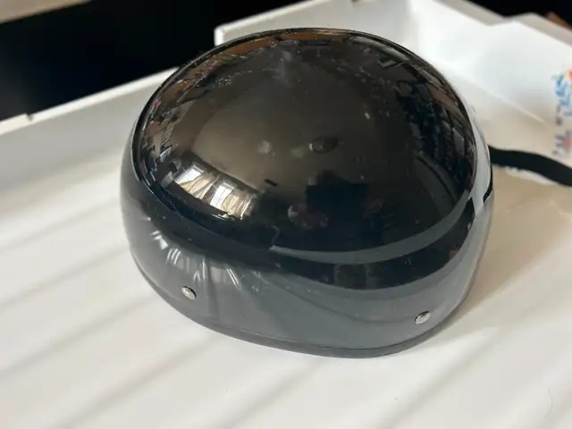2 HALF BIKE HELMETS BOTH DOT APPROVEDONE GLOSS BLACK AND ONE FL - Photo 4