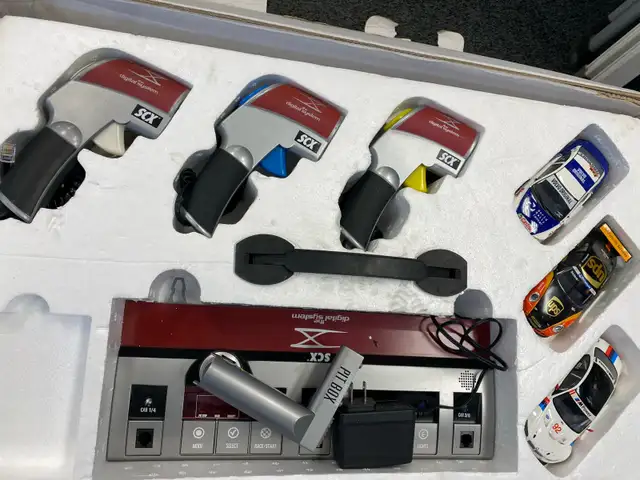 SCX 1:32 Scale Slot Car Track Set @Cashopolis!! - Photo 3