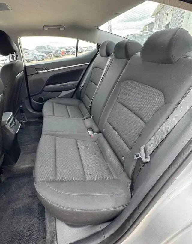 2019 Hyundai Elantra Preferred - Photo 10