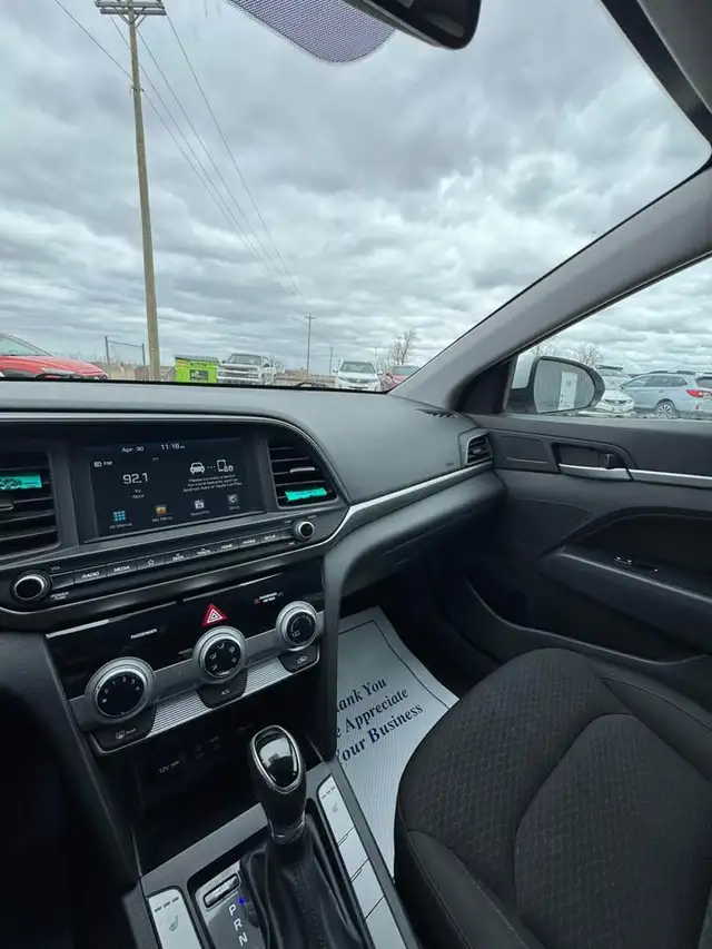 2019 Hyundai Elantra Preferred - Photo 14