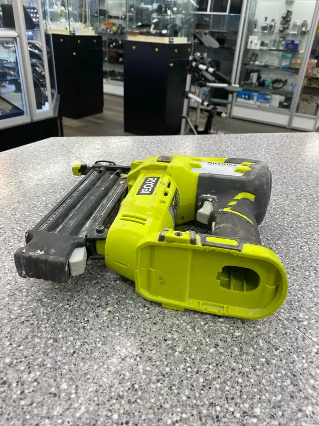 Ryobi P320 Cordless Brad Nailer (Tool Only) - Photo 3