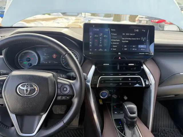 $39,999 – 2022 Toyota Venza Limited Hybrid AWD | Fully Loaded | - Photo 6